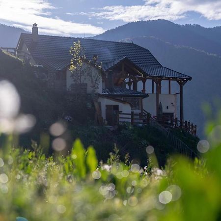 Zeneli Alpin Chalet Cerem 外观 照片